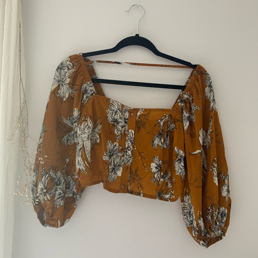 Forever 21 Puffy Sleeve Crop Top | Large